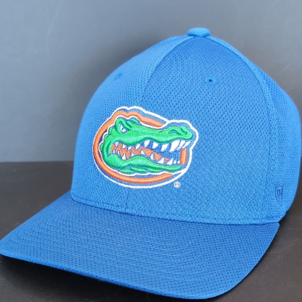 Top Of The World OSFM Blue Florida Gators Mens Fitted Ball Cap.